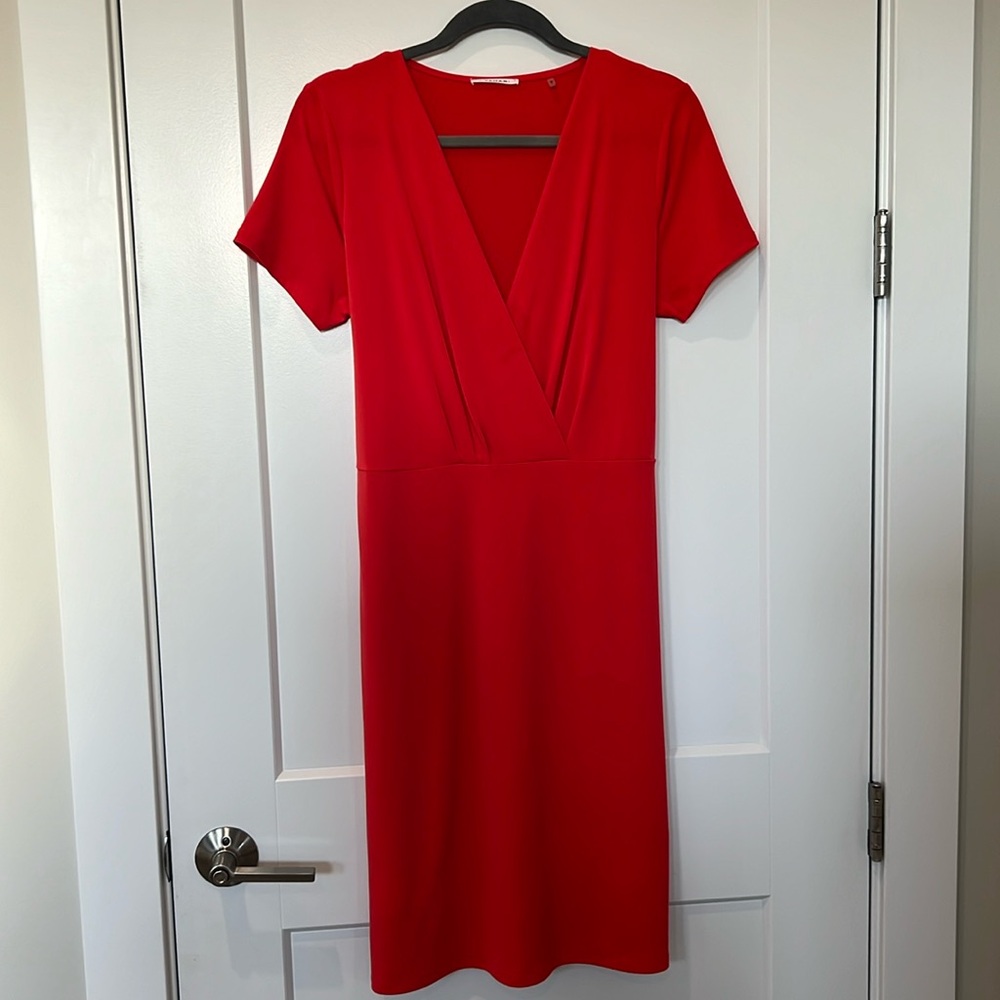 Tahari Red V-Neck Dress
